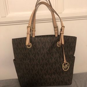 Michael Kors Tote
